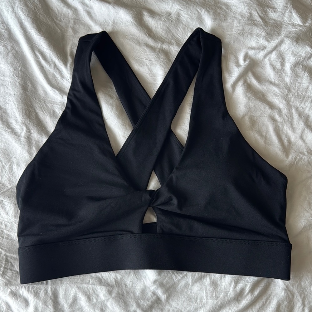 Fabletics Black Cross-Back Sports Bra